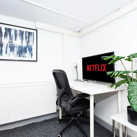 Exclusive Apartment - Close To Centre, Contactless Entry, Free Parking, Wifi & Netflix Leeds  Exterior foto
