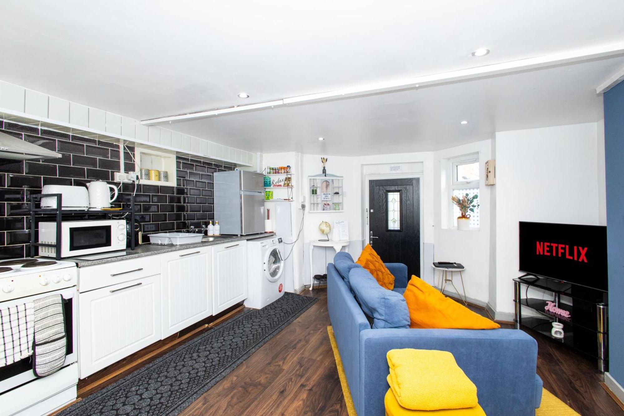 Appartement Exclusive - Close To Centre, Contactless Entry, Free Parking, Wifi & Netflix *