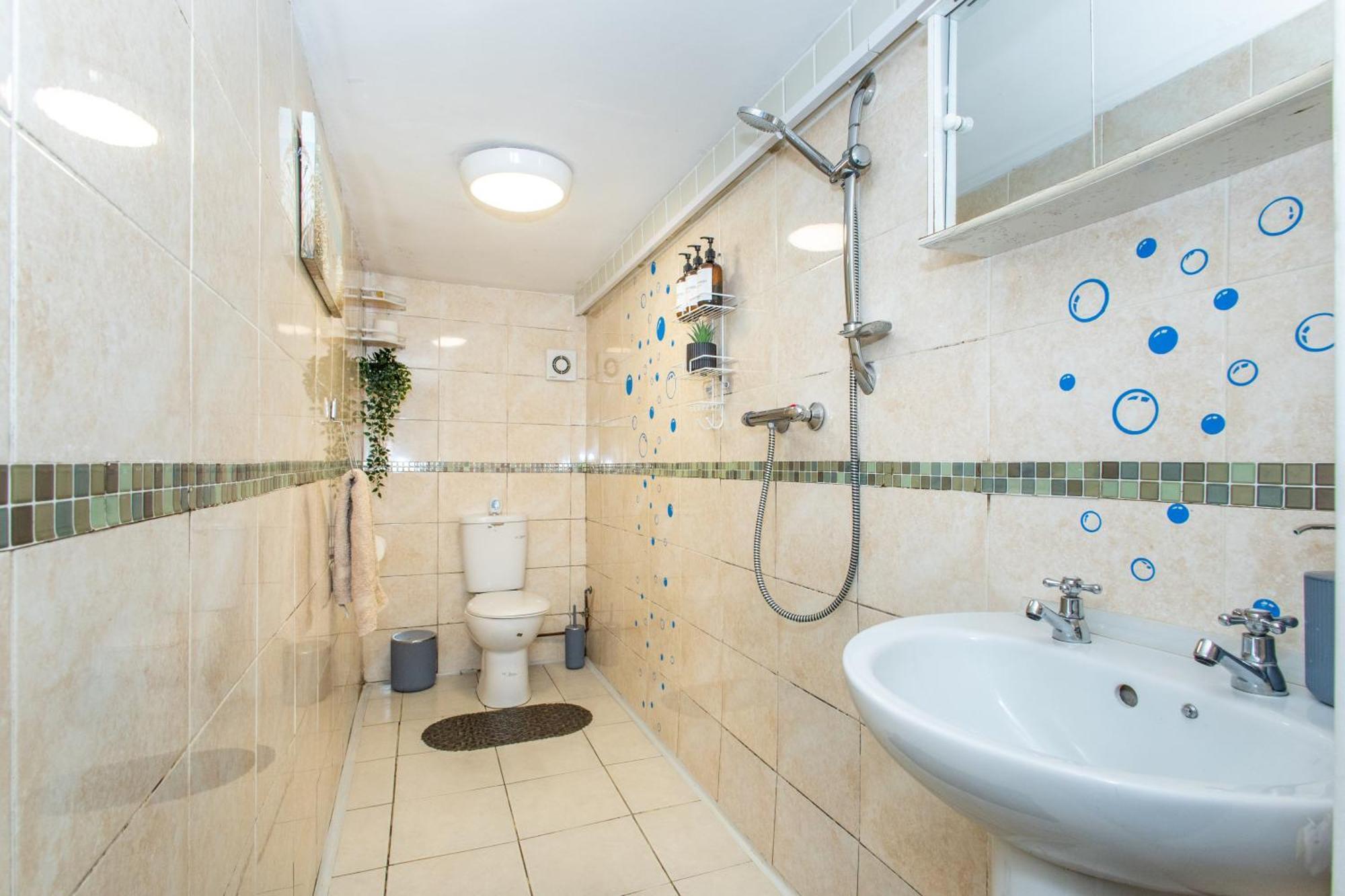 Exclusive - Close To Centre, Contactless Entry, Free Parking, Wifi & Netflix Appartement