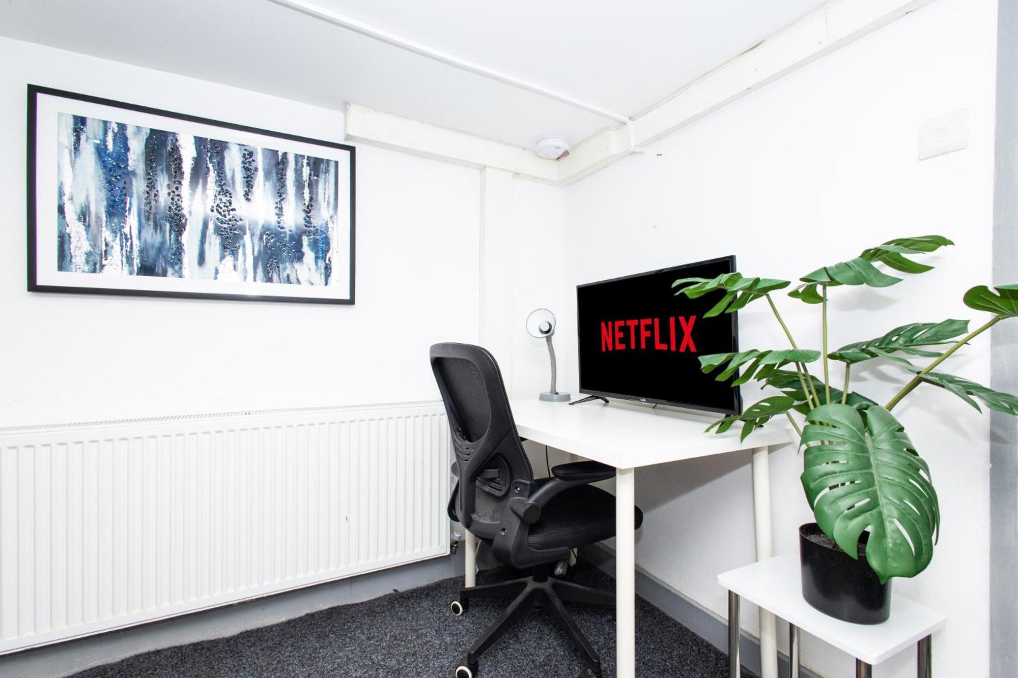 Appartement Exclusive - Close To Centre, Contactless Entry, Free Parking, Wifi & Netflix